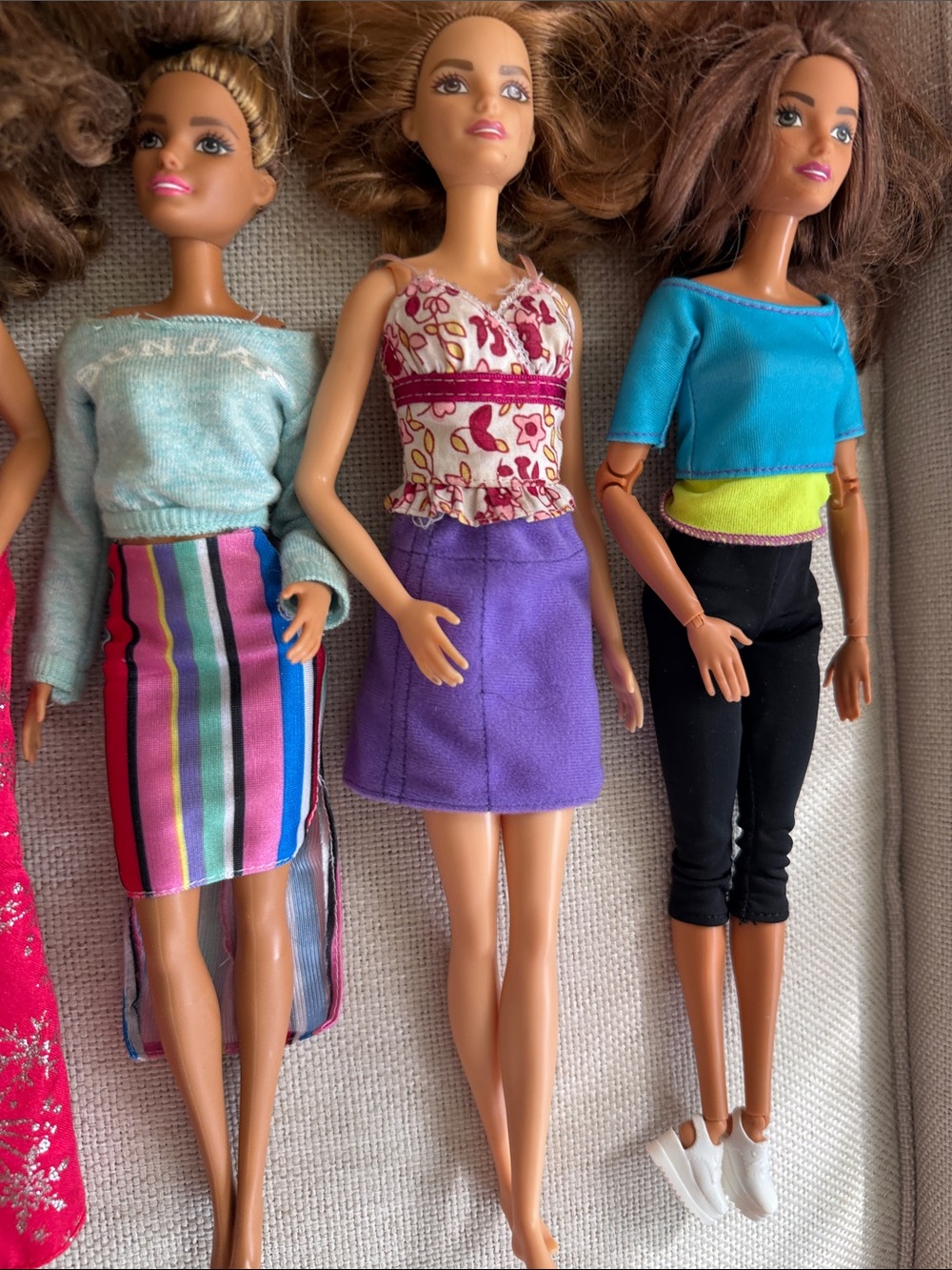 Barbie Doll Lot of 14 Dolls Y2K - Picture 4 of 6
